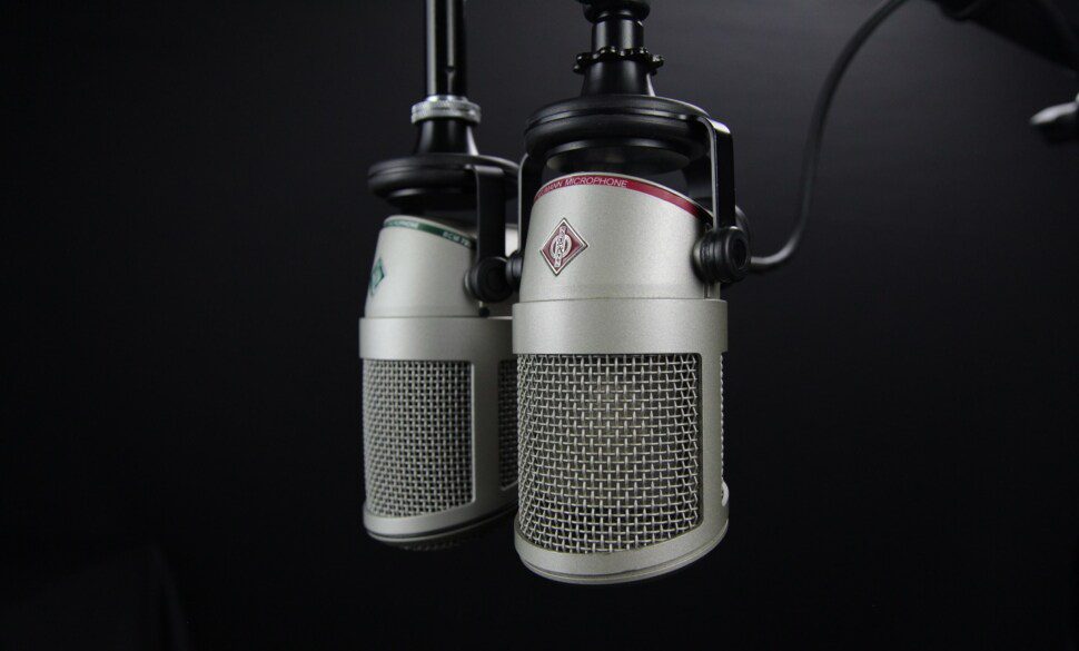 How To Start a Radio Station? Guide for Starting Your Radio Show Online